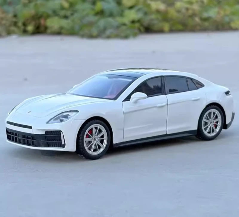 [TOY] 1:24 Porsche 2024 Panamera White Model Car Die-Cast