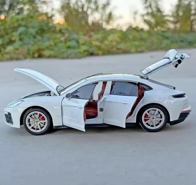 [TOY] 1:24 Porsche 2024 Panamera White Model Car Die-Cast