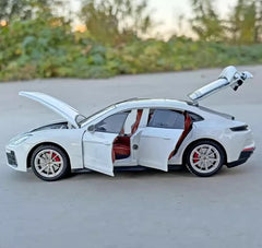 [TOY] 1:24 Porsche 2024 Panamera White Model Car Die-Cast