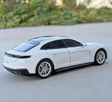 [TOY] 1:24 Porsche 2024 Panamera White Model Car Die-Cast