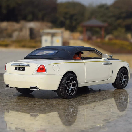 [TOY] 1:24 Rolls-Royce 2015 Dawn White Model Car Die-Cast