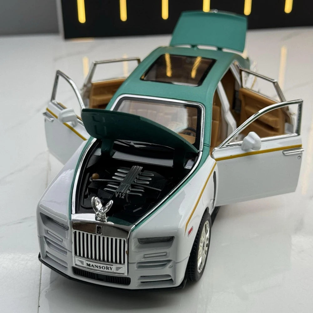 [TOY] 1:24 Rolls-Royce 2017 Phantom Mansory White & Green Model Car Die-Cast