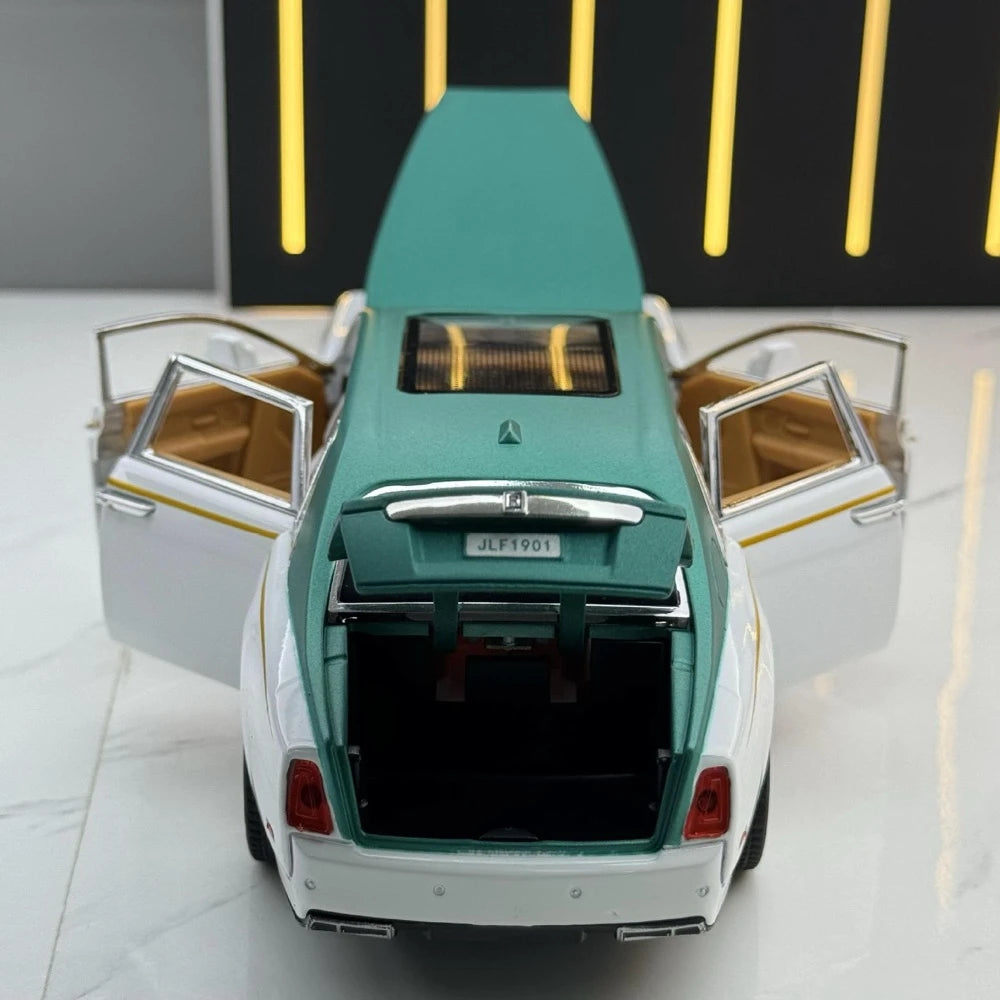 [TOY] 1:24 Rolls-Royce 2017 Phantom Mansory White & Green Model Car Die-Cast