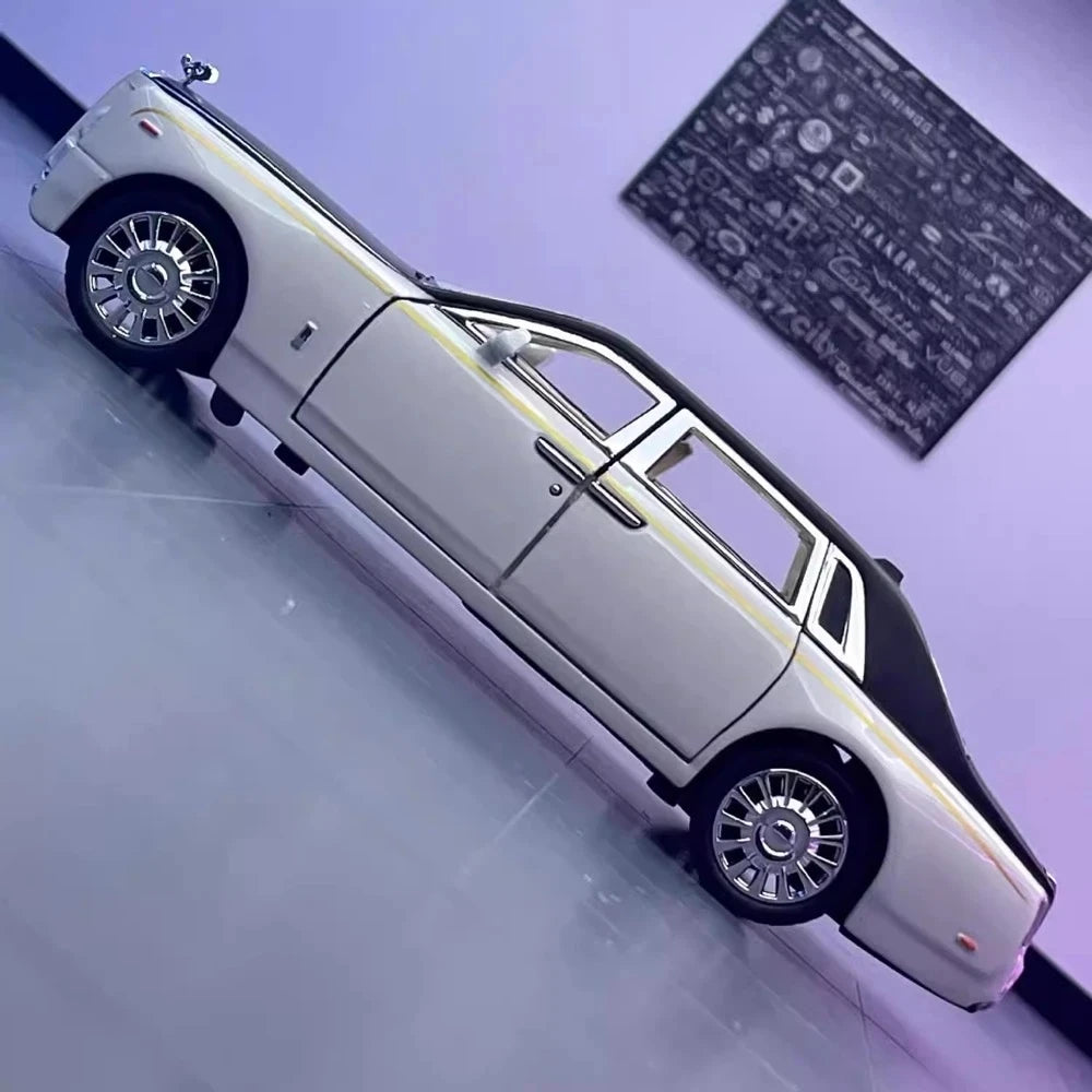 [TOY] 1:24 Rolls-Royce 2017 Phantom White Model Car Die-Cast