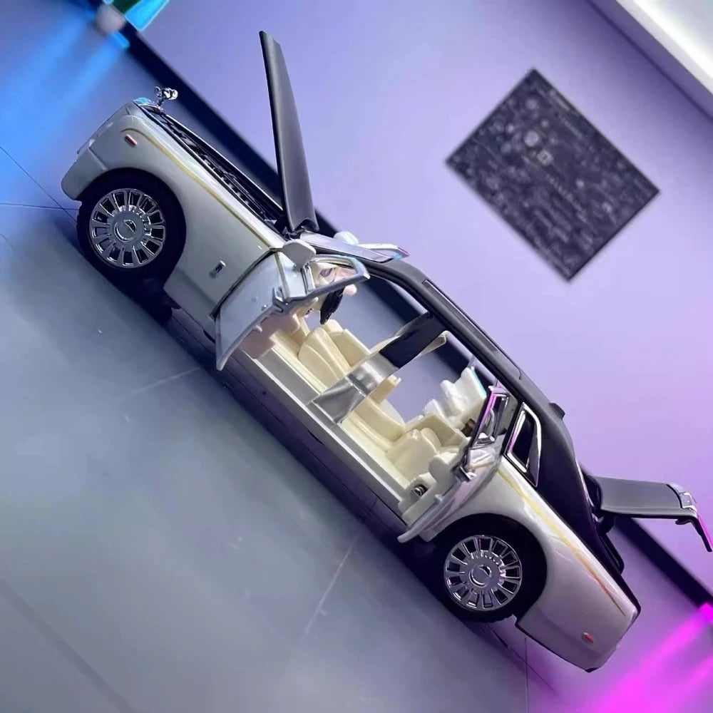 [TOY] 1:24 Rolls-Royce 2017 Phantom White Model Car Die-Cast