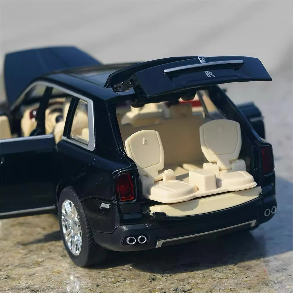 [TOY] 1:24 Rolls-Royce 2018 Cullinan Black Model Car Die-Cast