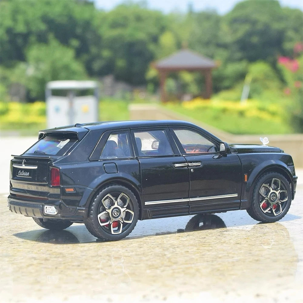 [TOY] 1:24 Rolls-Royce 2019 Cullinan Black Model Car Die-Cast