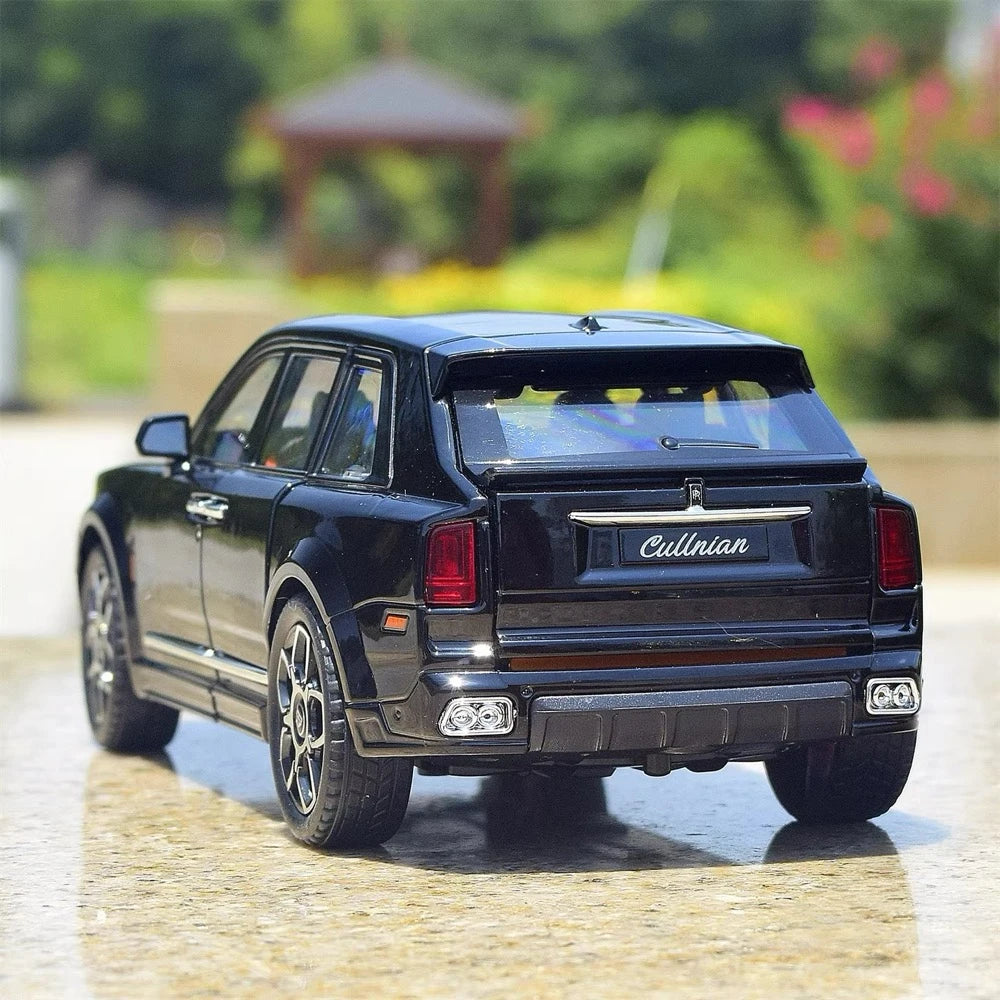 [TOY] 1:24 Rolls-Royce 2019 Cullinan Black Model Car Die-Cast