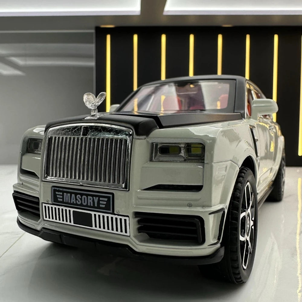 [TOY] 1:24 Rolls-Royce 2020 Cullinan Mansory White & Black Model Car Die-Cast