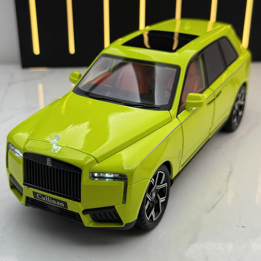 [TOY] 1:24 Rolls-Royce 2023 Cullinan Series II Green Model Car Die-Cast