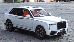 [TOY] 1:24 Rolls-Royce 2023 Cullinan Series II White Model Car Die-Cast