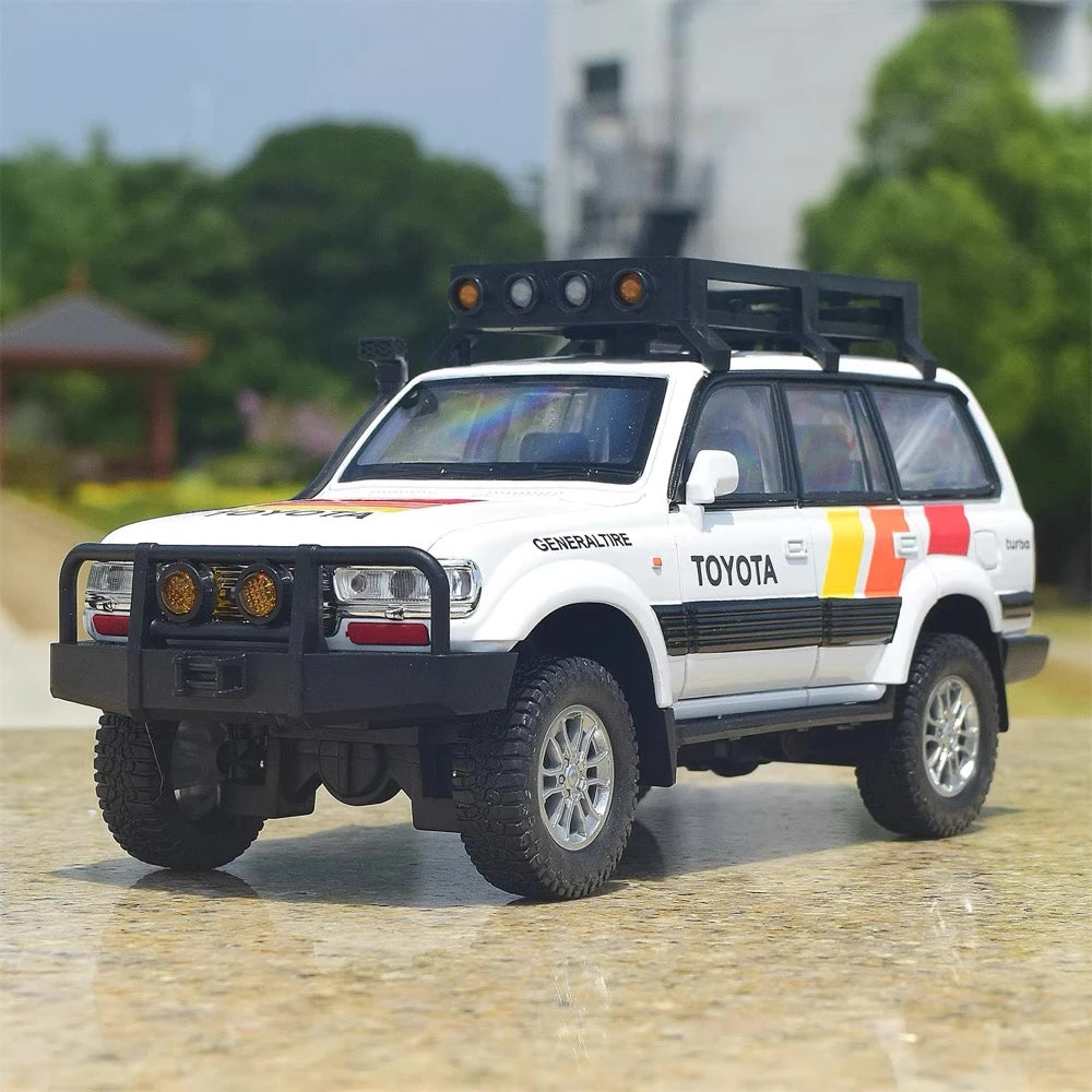 [TOY] 1:24 Toyota 1990 Land Cruiser LC80 White Model Car Die-Cast