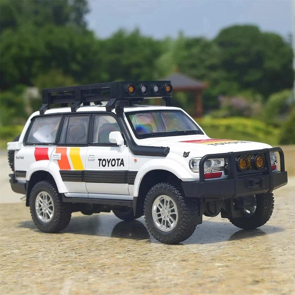 [TOY] 1:24 Toyota 1990 Land Cruiser LC80 White Model Car Die-Cast