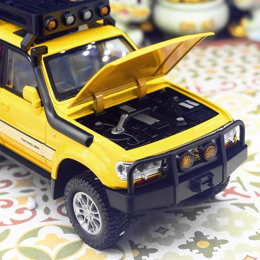 [TOY] 1:24 Toyota 1990 Land Cruiser LC80 Yellow Model Car Die-Cast