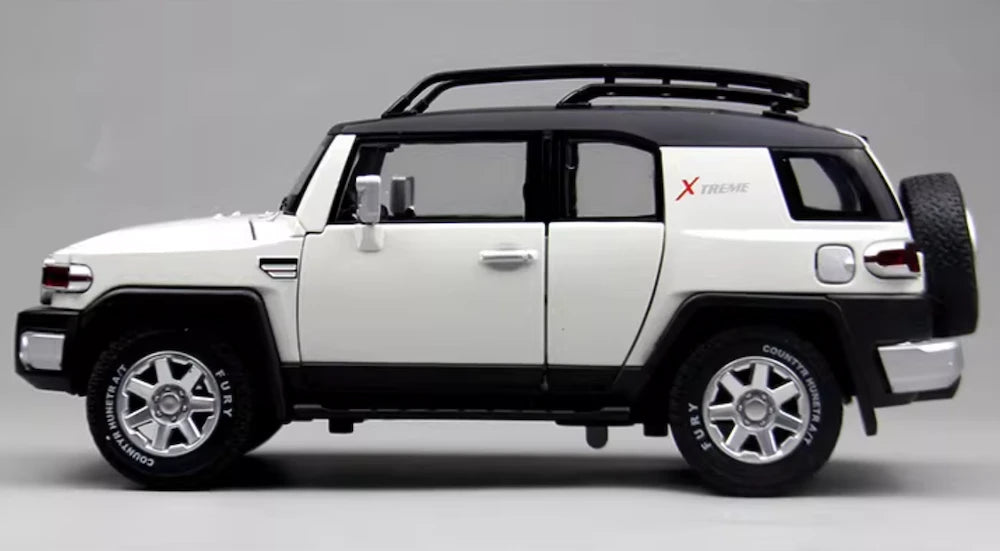 [TOY] 1:24 Toyota 2007 FJ Cruiser blanc voiture miniature Die-Cast