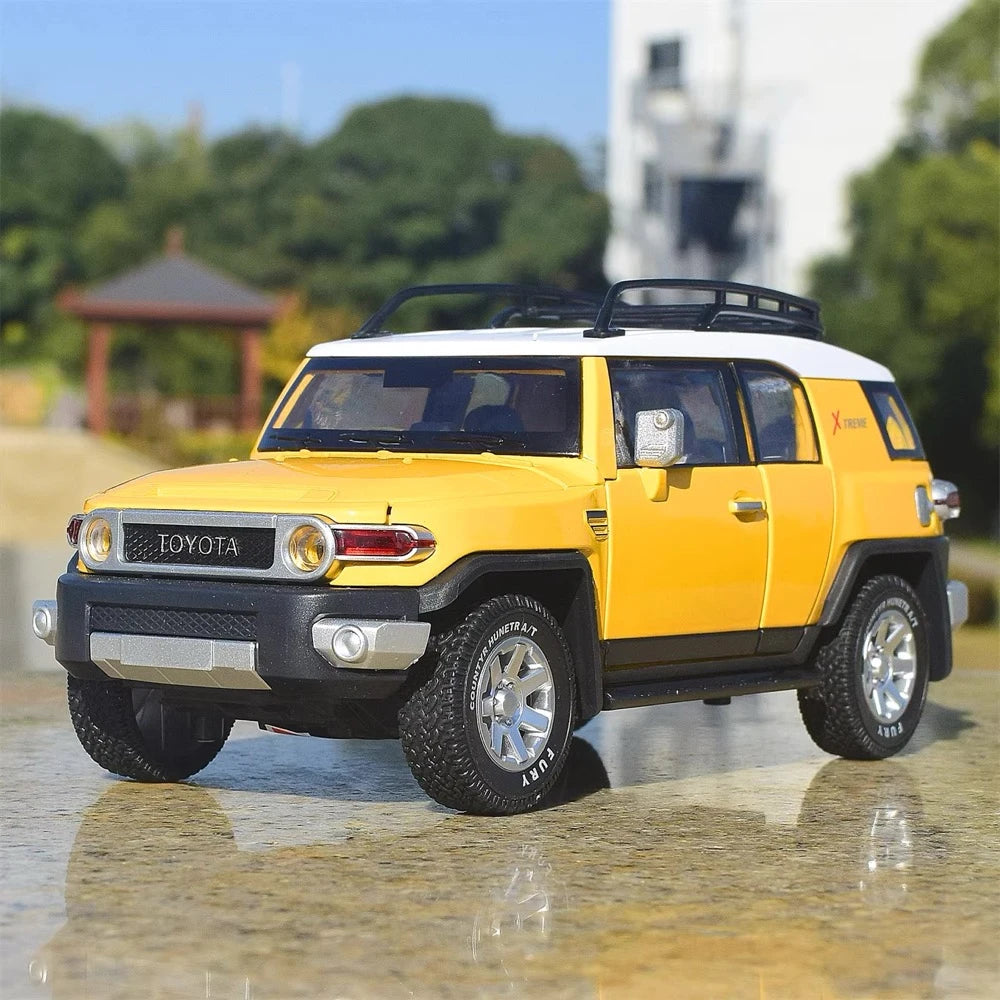 [TOY] 1:24 Toyota 2007 FJ Cruiser giallo modellino di auto Die-Cast