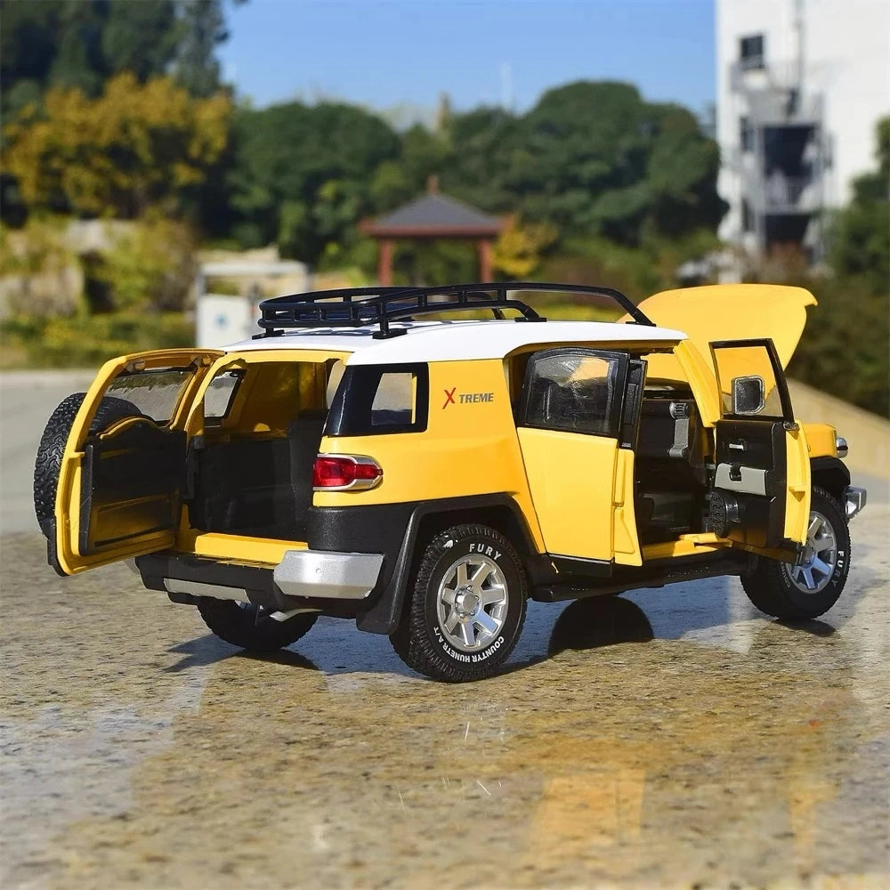 [TOY] 1:24 Toyota 2007 FJ Cruiser giallo modellino di auto Die-Cast
