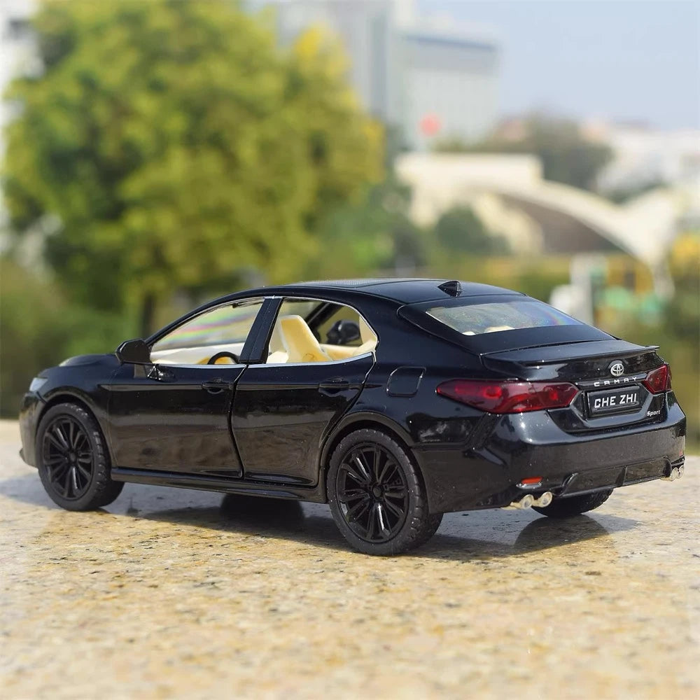 [TOY] 1:24 Toyota 2017 Camry XV70 Black Model Car Die-Cast