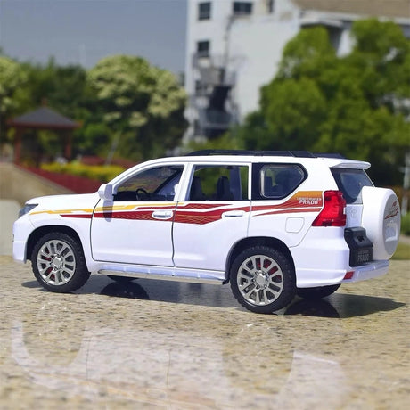 Toyota 2017 Land Cruiser Prado J150 White 1:24 – model wyświetlacza odlewanego