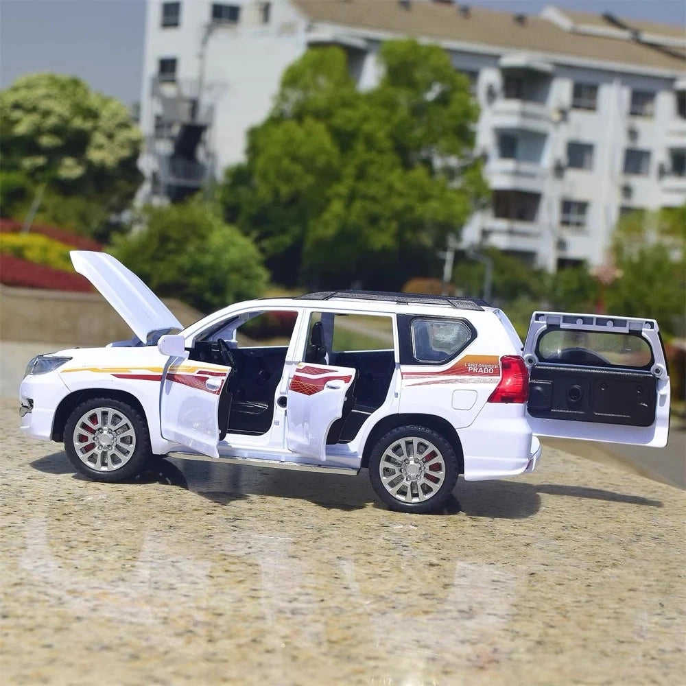 [TOY] 1:24 Toyota 2017 Land Cruiser Prado J150 White Model Car Die-Cast