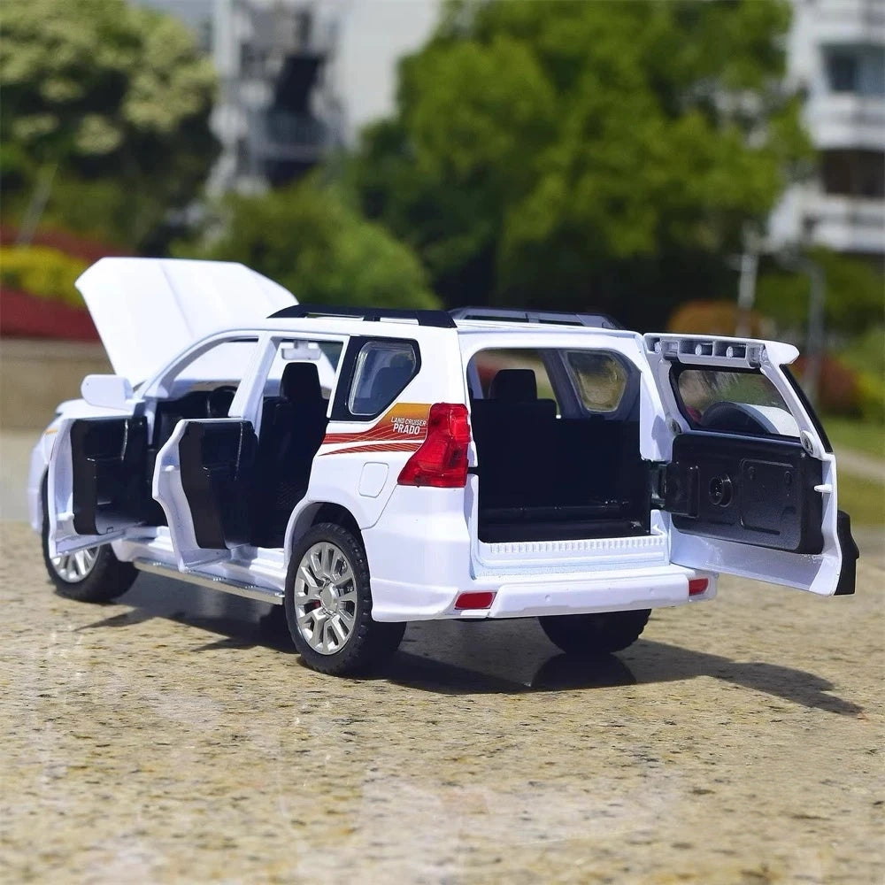 [TOY] 1:24 Toyota 2017 Land Cruiser Prado J150 White Model Car Die-Cast