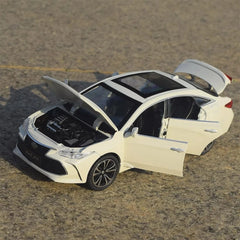 [TOY] 1:24 Toyota 2018 Avalon XX50 White Model Car Die-Cast