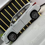 [TOY] 1:24 Toyota 2019 Highlander XU70 wit modelauto Die-Cast