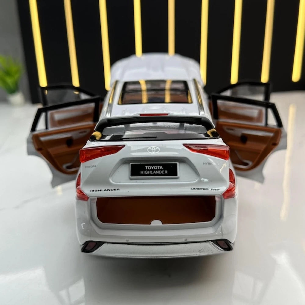 [TOY] 1:24 Toyota 2019 Highlander XU70 White Model Car Die-Cast