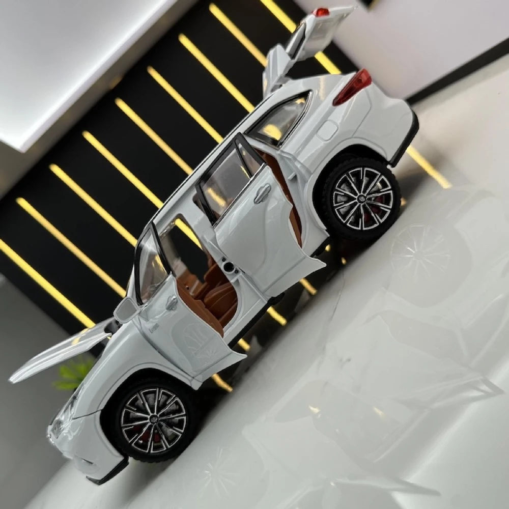 [TOY] 1:24 Toyota 2019 Highlander XU70 White Model Car Die-Cast
