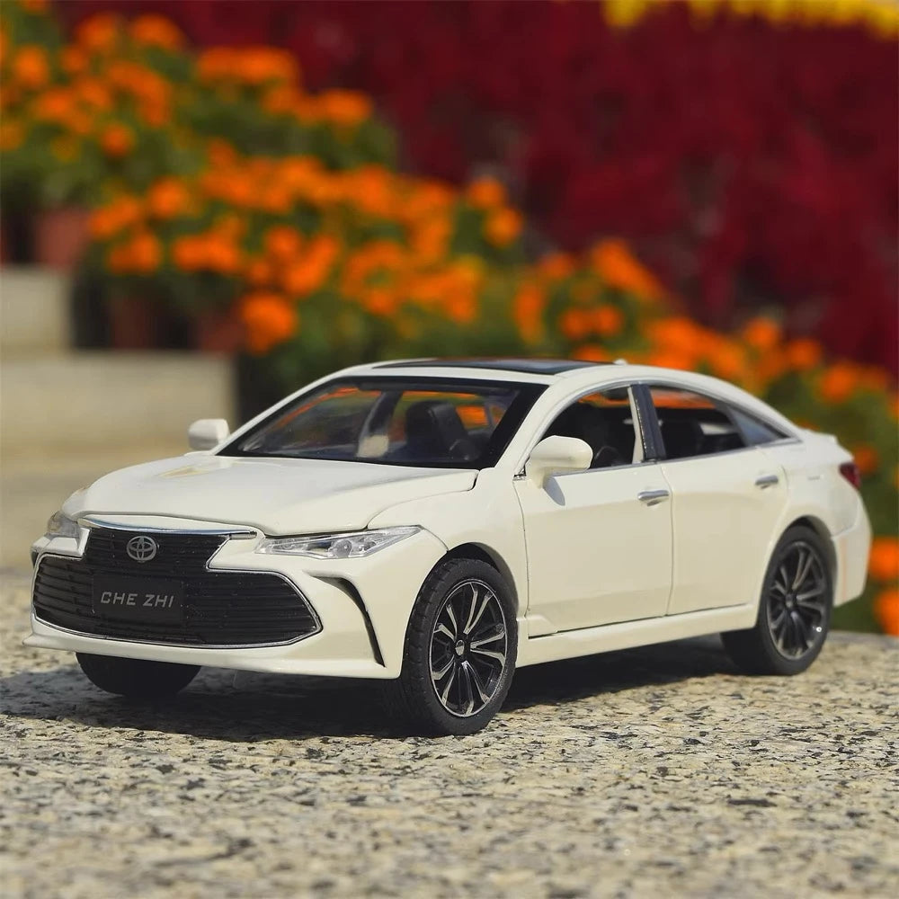 [TOY] 1:24 Toyota 2020 Avalon XX50 White Model Car Die-Cast