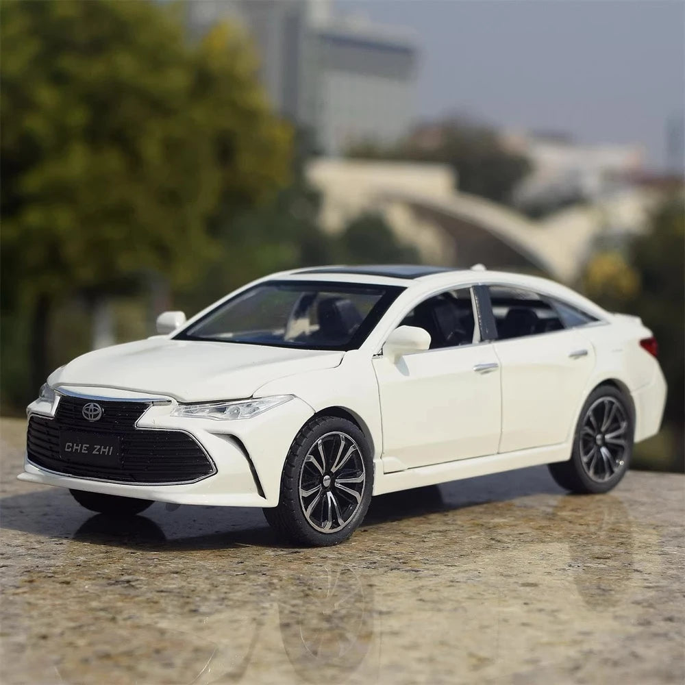 [TOY] 1:24 Toyota 2020 Avalon XX50 White Model Car Die-Cast