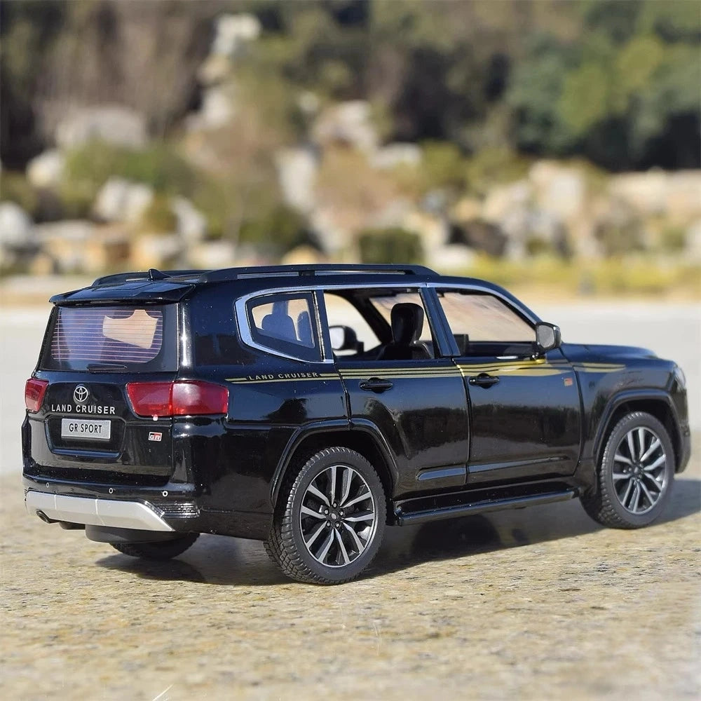 [TOY] 1:24 Toyota 2021 Land Cruiser GR Sport Black Model Car Die-Cast