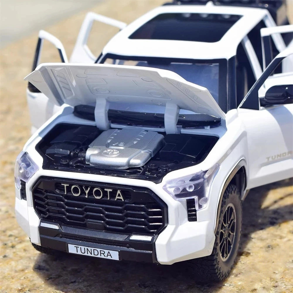 [TOY] 1:24 Toyota 2022 Tundra XK70 White Model Car Die-Cast