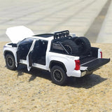[TOY] 1:24 Toyota 2022 Tundra XK70 ホワイト モデルカー Die-Cast