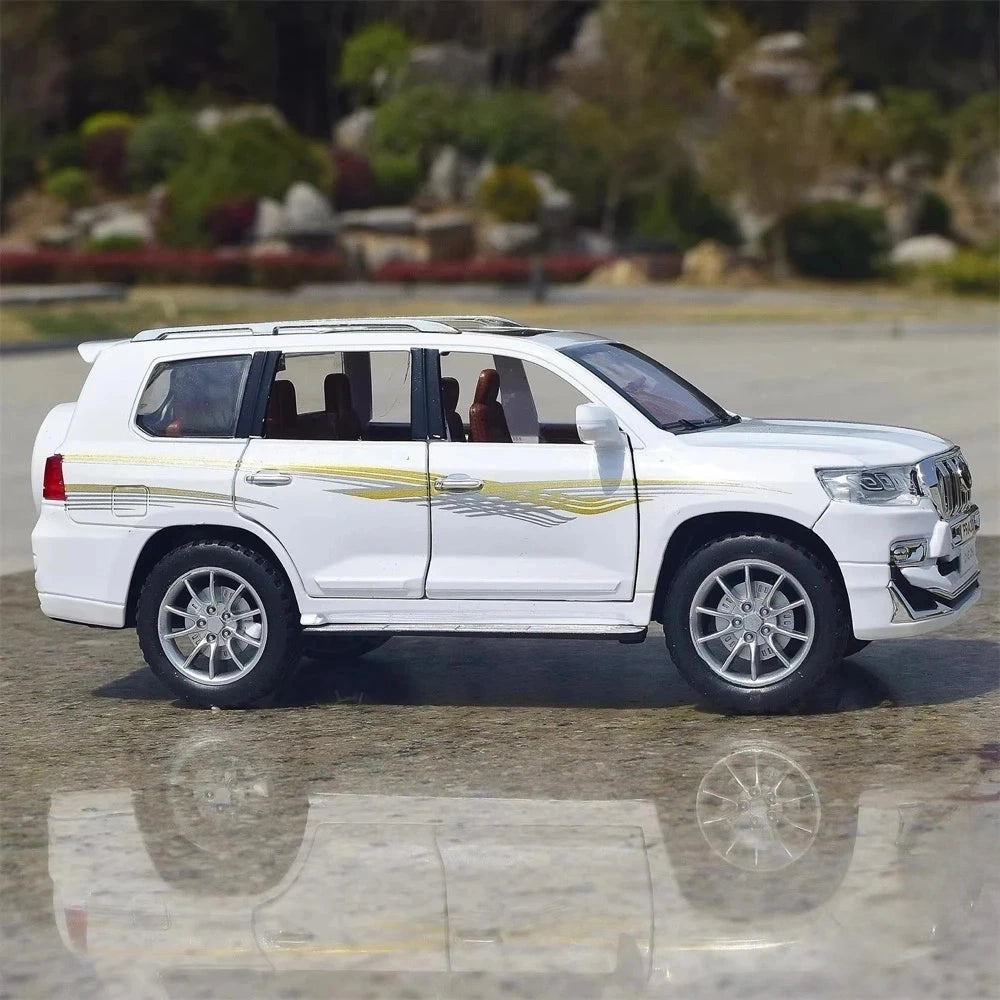 [TOY] 1:24 Toyota 2023 Land Cruiser Prado J50 White Model Car Die-Cast