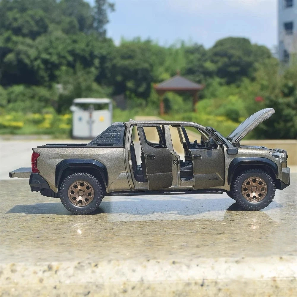 [TOY] 1:24 Toyota 2024 Tacoma Brown Model Car Die-Cast