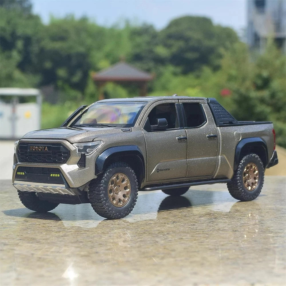 [TOY] 1:24 Toyota 2024 Tacoma Brown Model Car Die-Cast