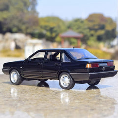 [TOY] 1:24 Volkswagen 1981 Santana nero modellino di auto Die-Cast