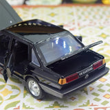 [TOY] 1:24 Volkswagen 1981 Santana zwart modelauto Die-Cast