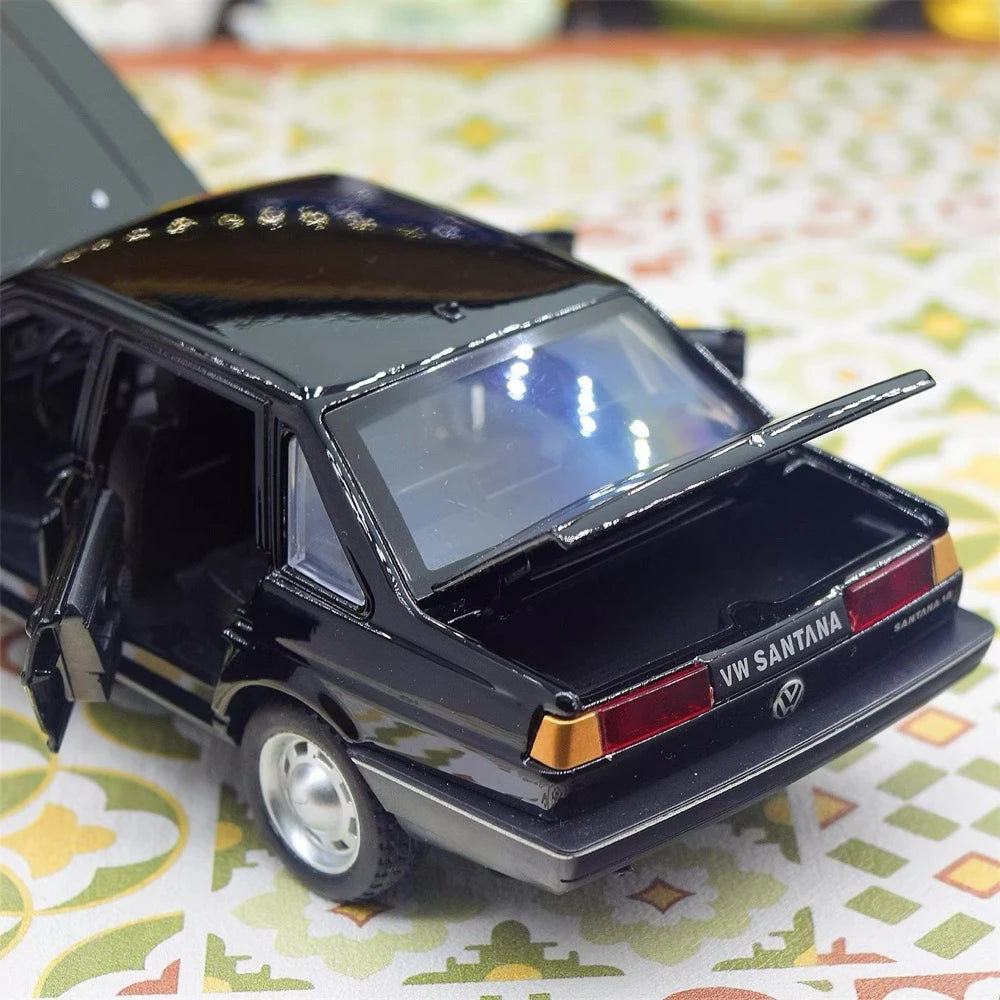 [TOY] 1:24 Volkswagen 1981 Santana nero modellino di auto Die-Cast
