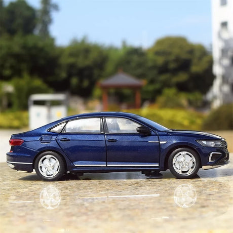 Volkswagen 2023 Passat NMS Blue 1:24 – model wyświetlacza odlewany z odlewu