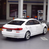 [TOY] 1:24 Volkswagen 2023 Passat NMS White Model Car Die-Cast