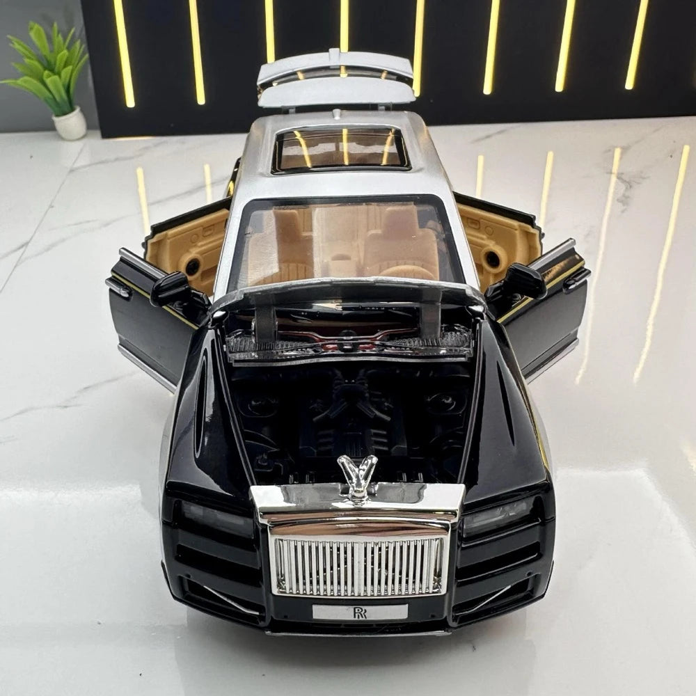 [TOY] 1:28 Rolls-Royce 2018 Cullinan nero modellino di auto Die-Cast