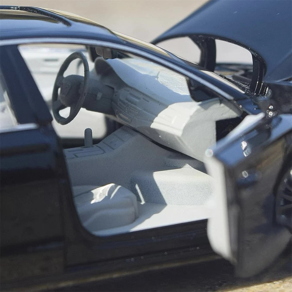 [TOY] 1:32 Audi 2009 A8 musta pienoismalli Die-Cast
