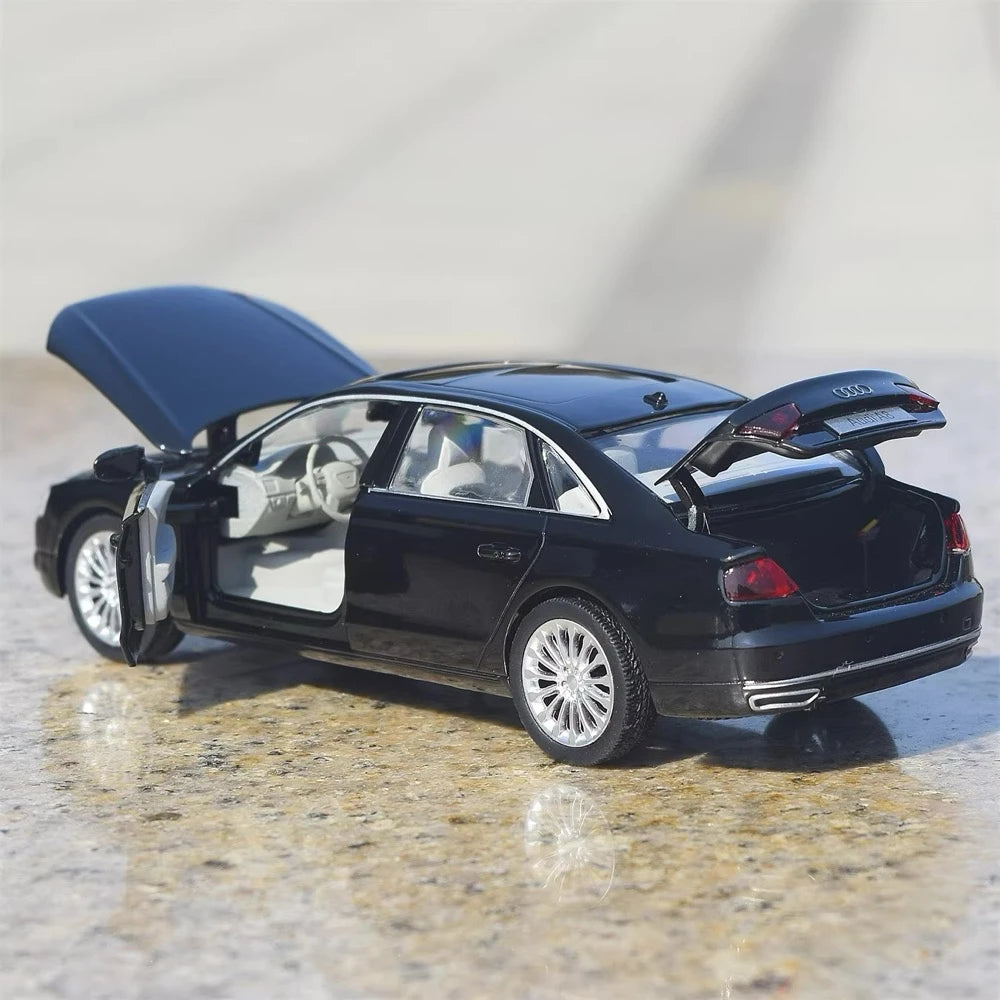 [TOY] 1:32 Audi 2009 A8 musta pienoismalli Die-Cast
