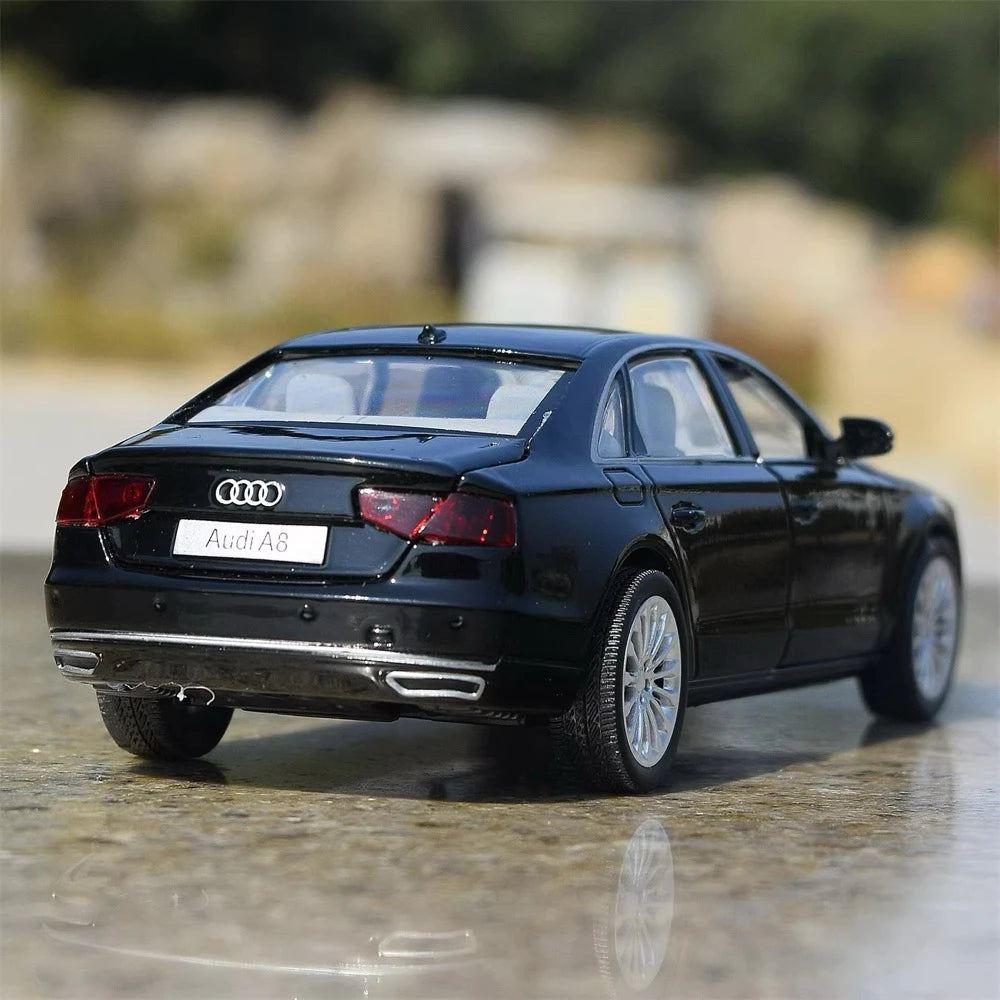 [TOY] 1:32 Audi 2009 A8 musta pienoismalli Die-Cast