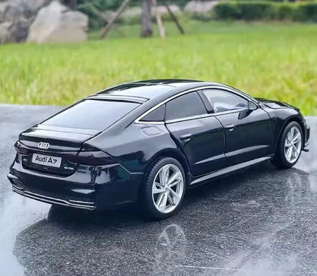 [TOY] 1:32 Audi 2018 A7 svart modellbil Die-Cast