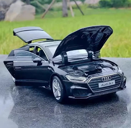 [TOY] 1:32 Audi 2018 A7 svart modellbil Die-Cast