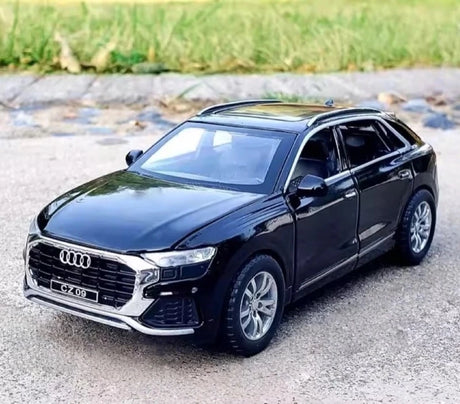 [TOY] 1:32 Audi 2018 Q8 svart modellbil Die-Cast