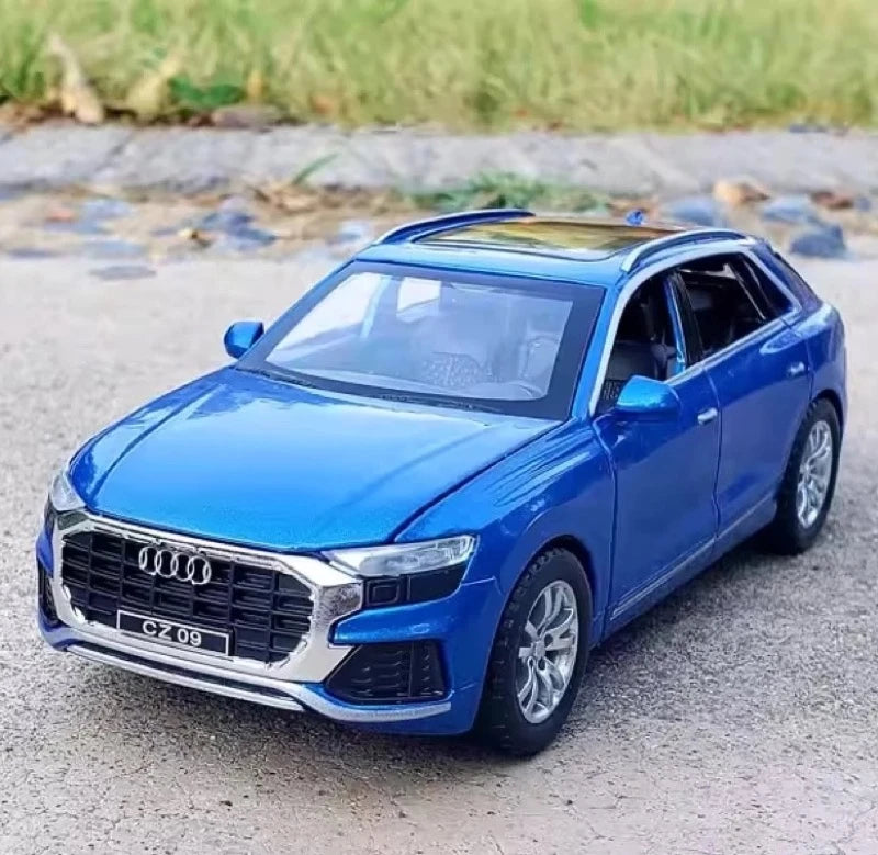 [TOY] 1:32 Audi 2018 Q8 Blue Model Car Die-Cast